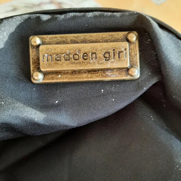 Madden Girl velvet overnight bag/ tote - Picture 4 of 4